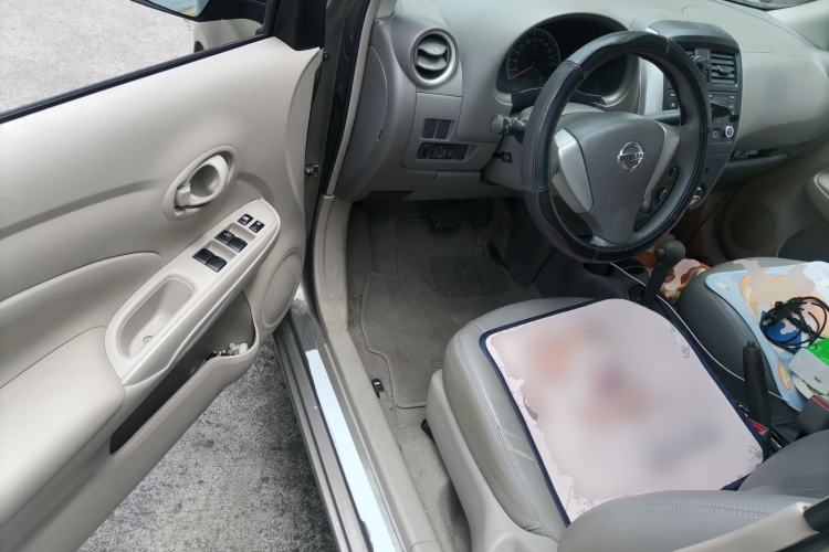 Used Nissan Sunny 2015 1.5XE CVT Elite Edition Driver Seat