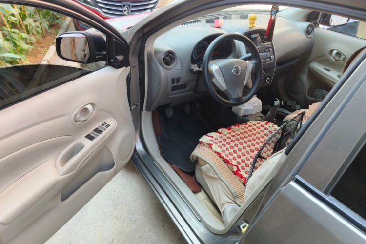 Used Nissan Sunny 2015 1.5XE Manual Comfort Edition Driver Seat