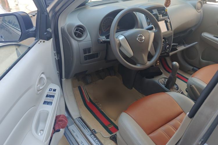 Used Nissan Sunny 2015 1.5XE Manual Comfort Edition Driver Seat