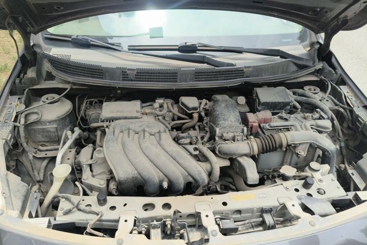 Used Nissan Sunny 2015 1.5XE Manual Comfort Edition Engine Bay