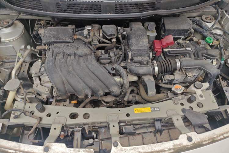 Used Nissan Sunny 2015 1.5XE CVT Comfort Edition Engine Bay
