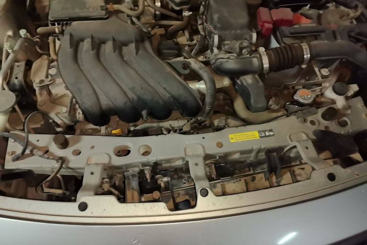 Used Nissan Sunny 2015 1.5XE Manual Comfort Edition Engine Bay
