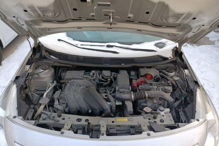 Used Nissan Sunny 2015 1.5XE CVT Master Edition Engine Bay
