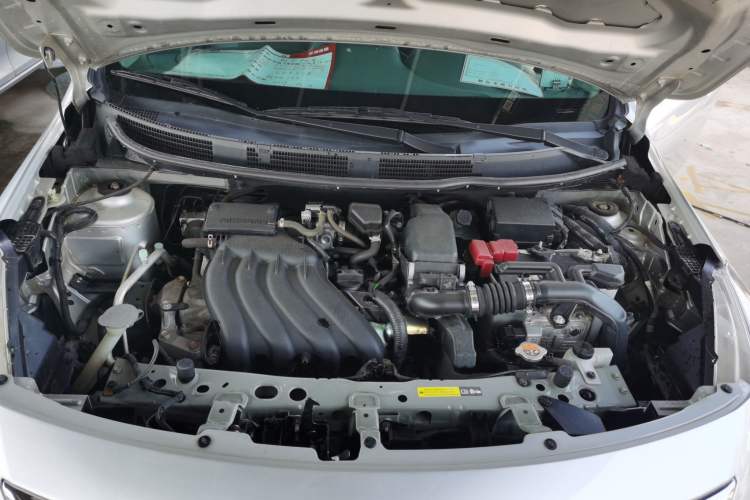 Used Nissan Sunny 2015 1.5XE CVT Comfort Edition Engine Bay