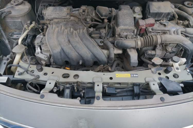 Used Nissan Sunny 2015 1.5XE CVT Elite Edition Engine Bay