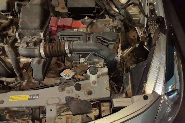 Used Nissan Sunny 2015 1.5XE Manual Comfort Edition Engine Bay Left