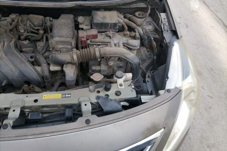 Used Nissan Sunny 2015 1.5XE CVT Elite Edition Engine Bay Left