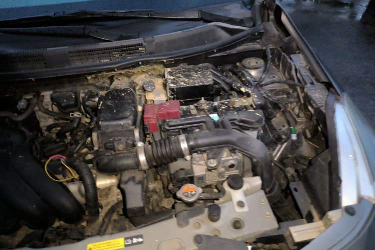 Used Nissan Sunny 2015 1.5XE CVT Comfort Edition Engine Bay Left