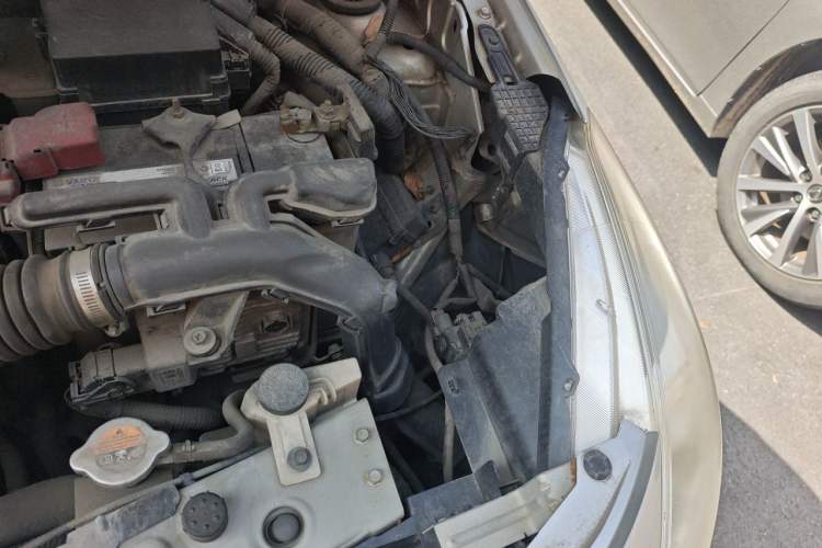 Used Nissan Sunny 2015 1.5XE CVT Elite Edition Engine Bay Left