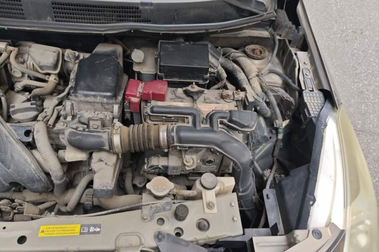Used Nissan Sunny 2015 1.5XE CVT Comfort Edition Engine Bay Left