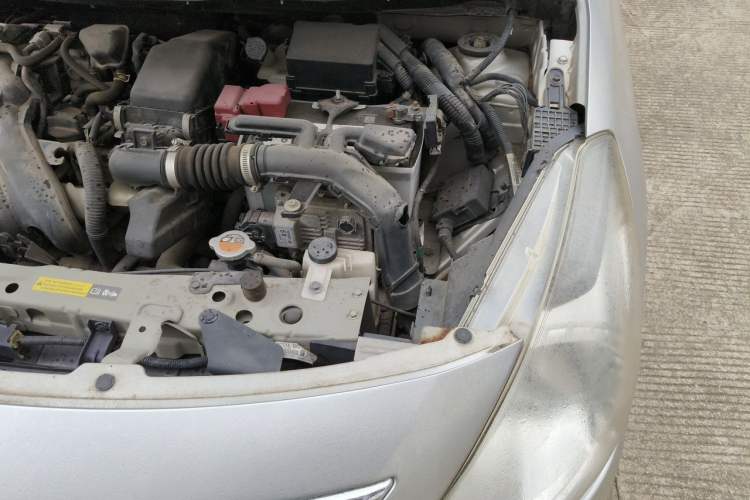 Used Nissan Sunny 2015 1.5XE CVT Comfort Edition Engine Bay Left