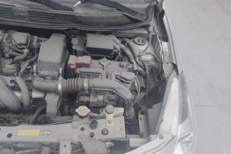 Used Nissan Sunny 2015 1.5XE CVT Comfort Edition Engine Bay Left