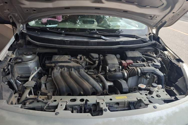 Used Nissan Sunny 2015 1.5XE Manual Elite Edition Engine Bay