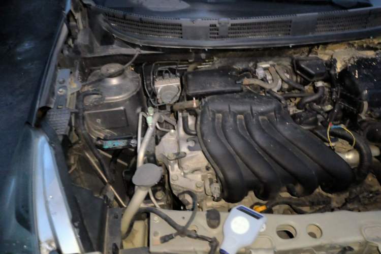 Used Nissan Sunny 2015 1.5XE CVT Comfort Edition Engine Bay Right