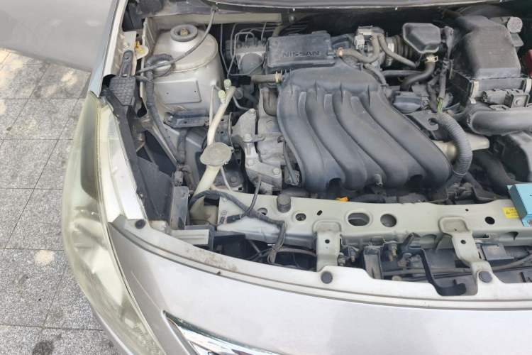 Used Nissan Sunny 2015 1.5XE CVT Comfort Edition Engine Bay Right
