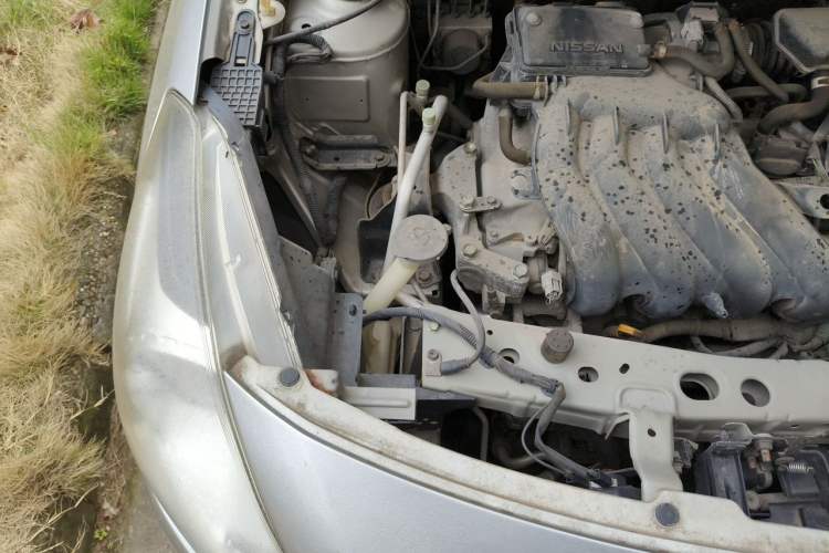Used Nissan Sunny 2015 1.5XE CVT Comfort Edition Engine Bay Right