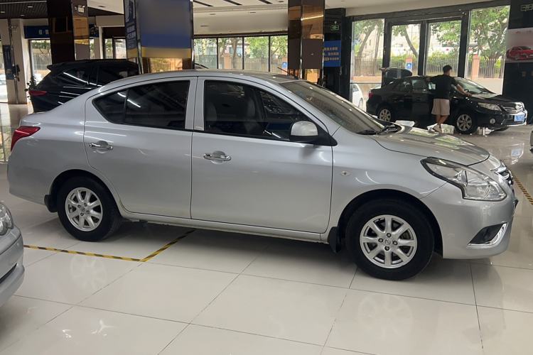 Used Nissan Sunny 2015 1.5XE CVT Master Edition Exterior 2
