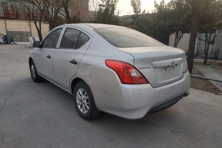 Used Nissan Sunny 2015 1.5XE Manual Comfort Edition Exterior 2