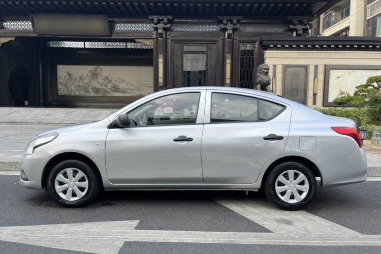 Used Nissan Sunny 2015 1.5XE CVT Comfort Edition Exterior 3
