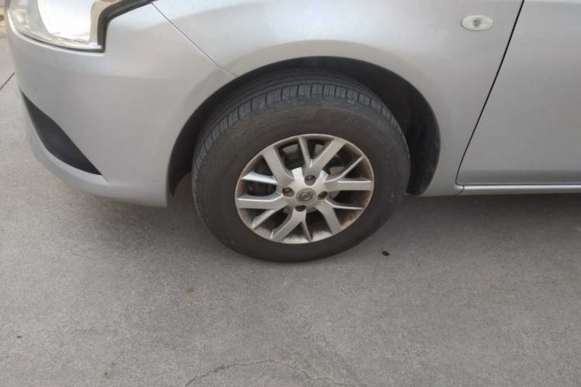 Used Nissan Sunny 2015 1.5XE Manual Comfort Edition Exterior 4