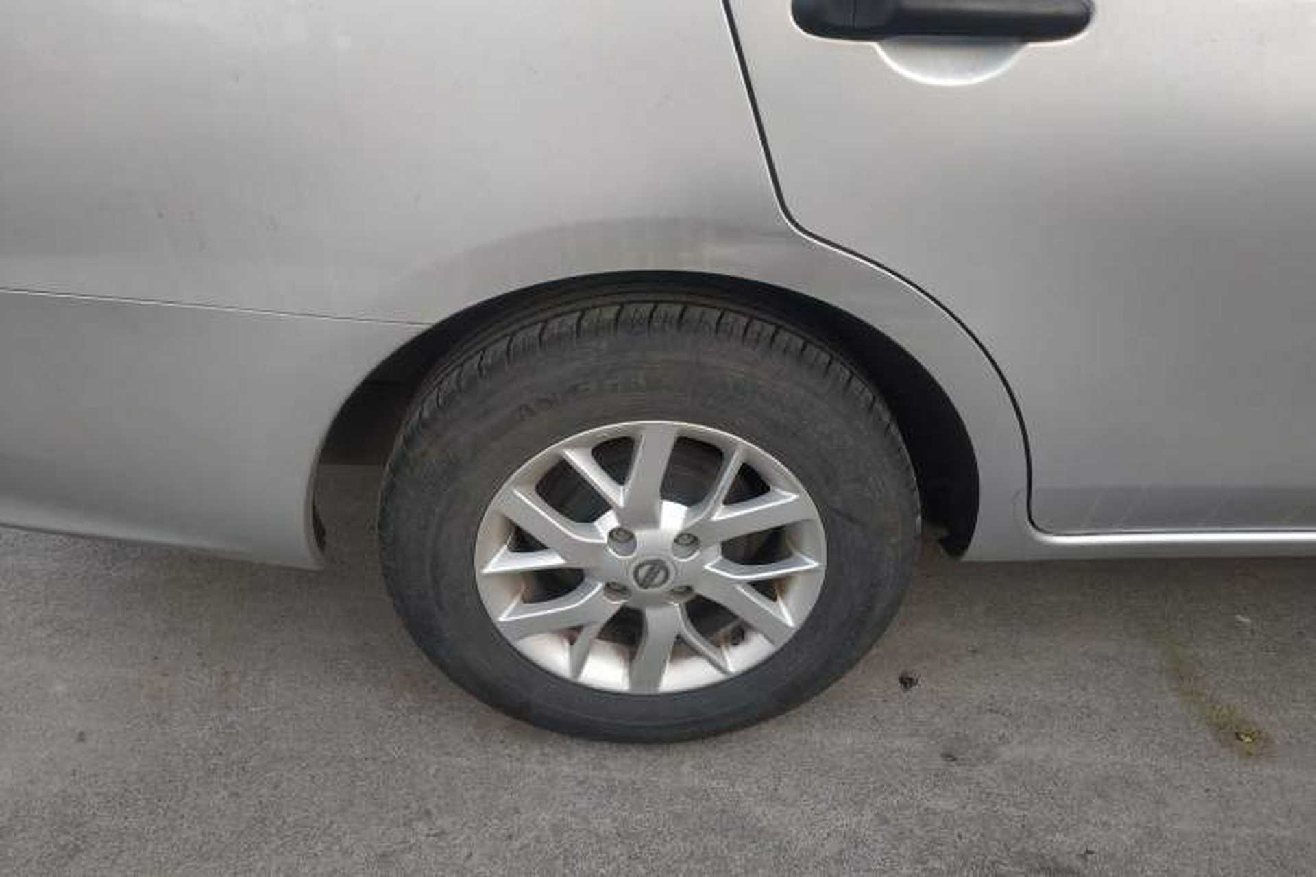 Used Nissan Sunny 2015 1.5XE Manual Comfort Edition Exterior 5