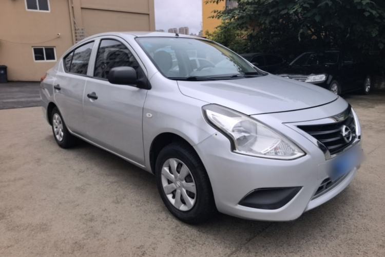 Used Nissan Sunny 2015 1.5XE Manual Comfort Edition Front Right 45 Deg