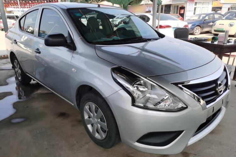 Used Nissan Sunny 2015 1.5XE CVT Comfort Edition Front Right 45 Deg