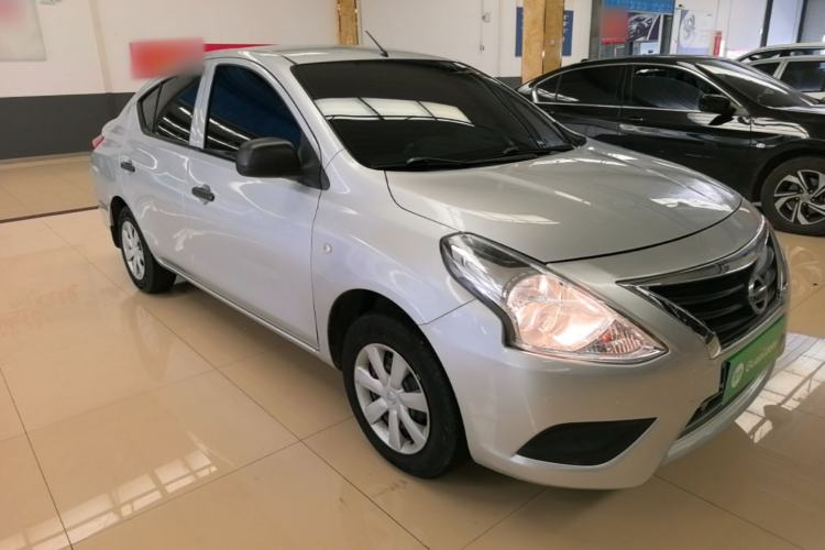 Used Nissan Sunny 2015 1.5XE Manual Comfort Edition Front Right 45 Deg