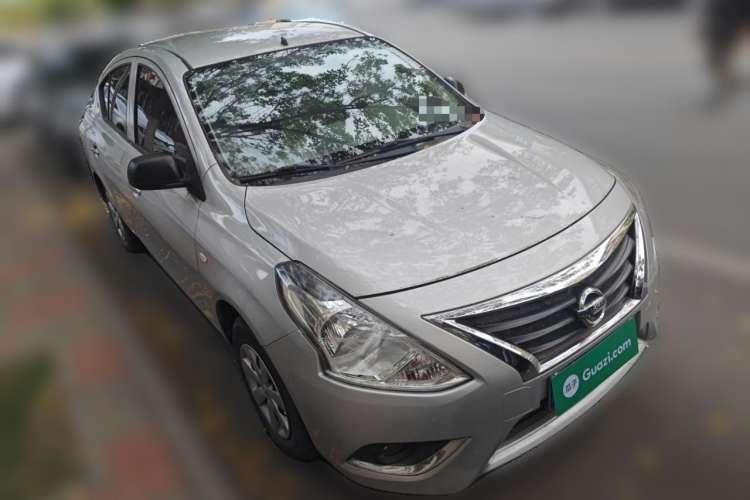 Used Nissan Sunny 2015 1.5XE CVT Master Edition Front Right 45 Deg