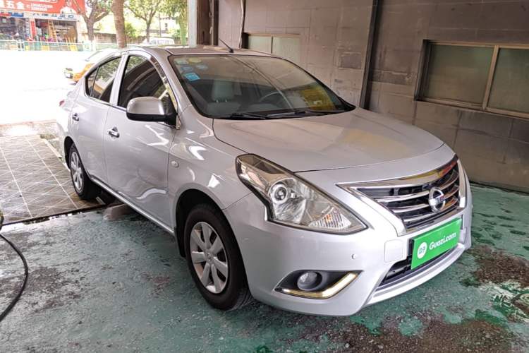 Used Nissan Sunny 2015 1.5XE CVT Comfort Edition Front Right 45 Deg