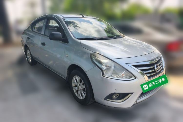 Used Nissan Sunny 2015 1.5XE CVT Comfort Edition Front Right 45 Deg