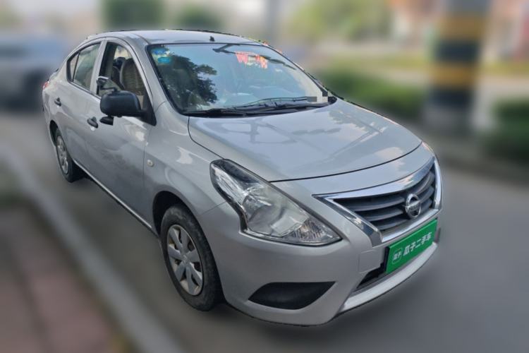 Used Nissan Sunny 2015 1.5XE Manual Comfort Edition Front Right 45 Deg