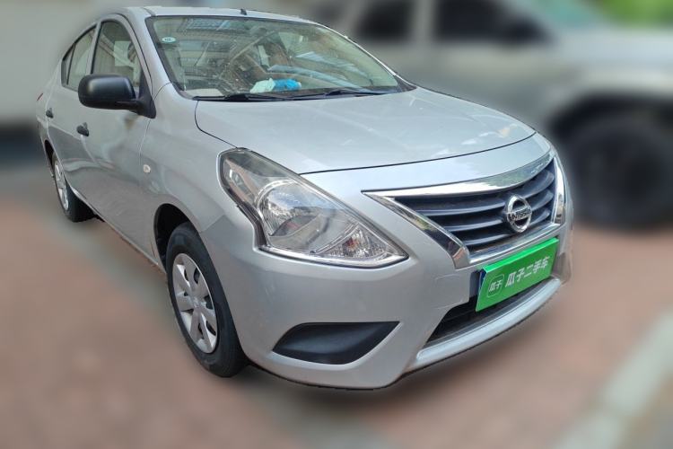 Used Nissan Sunny 2015 1.5XE CVT Comfort Edition Front Right 45 Deg