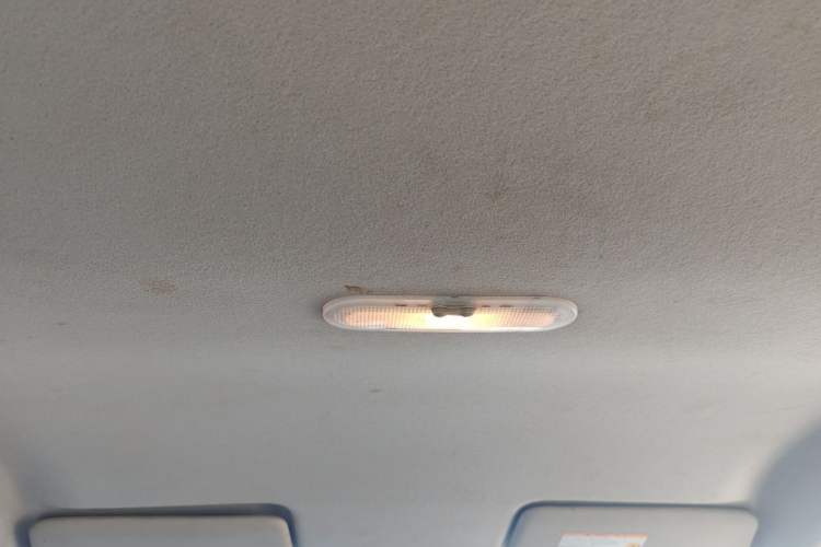 Used Nissan Sunny 2015 1.5XE Manual Comfort Edition Headliner