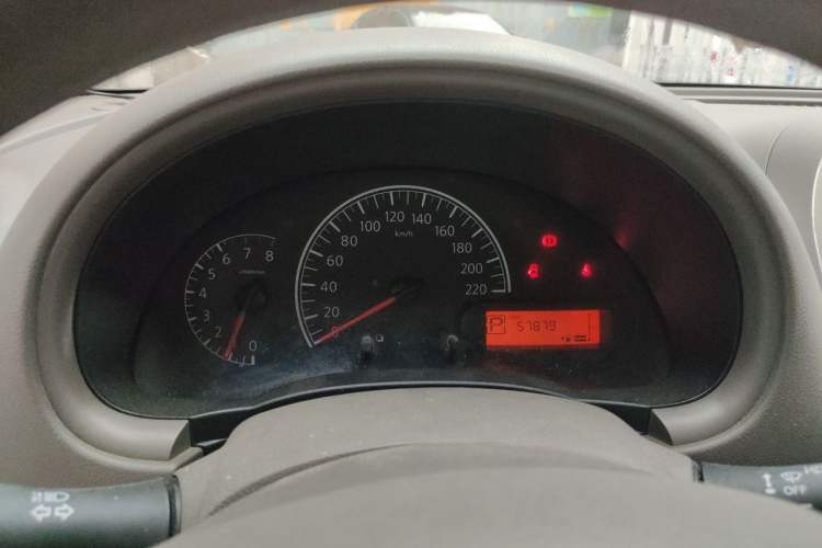 Used Nissan Sunny 2015 1.5XE CVT Comfort Edition Instrument Cluster