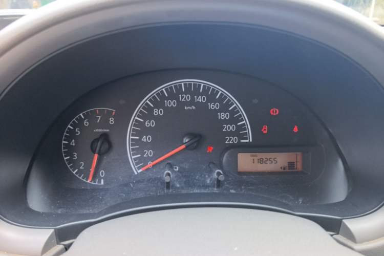 Used Nissan Sunny 2015 1.5XE Manual Comfort Edition Instrument Cluster