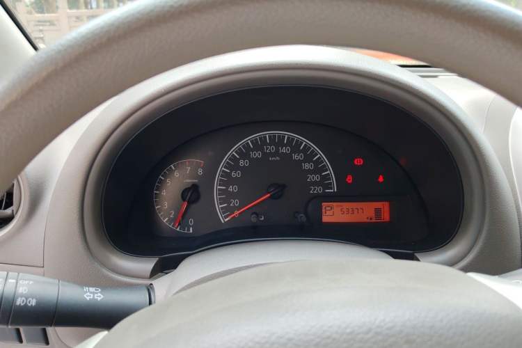 Used Nissan Sunny 2015 1.5XE CVT Master Edition Instrument Cluster