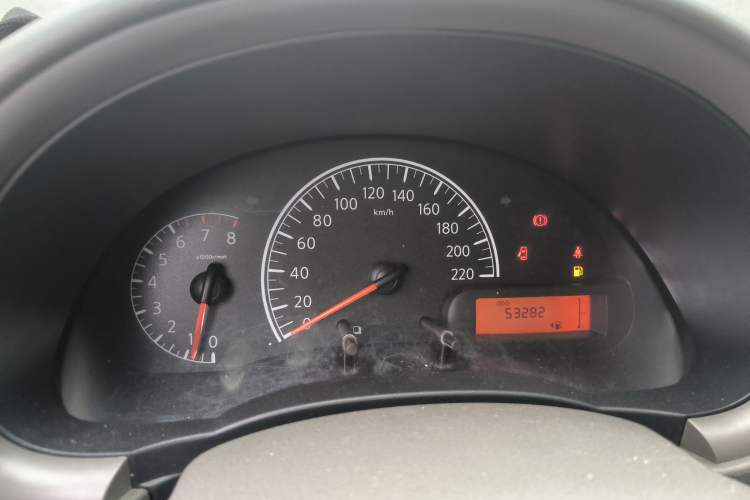Used Nissan Sunny 2015 1.5XE Manual Comfort Edition Instrument Cluster