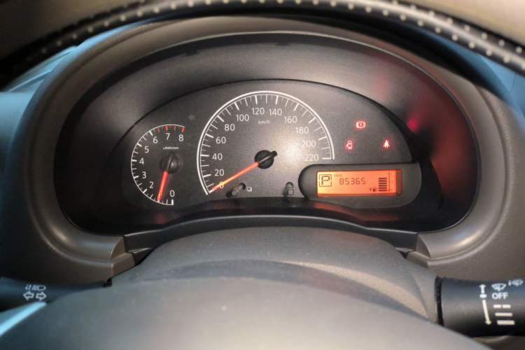 Used Nissan Sunny 2015 1.5XE CVT Comfort Edition Instrument Cluster