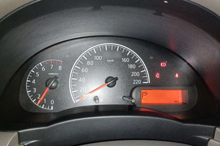 Used Nissan Sunny 2015 1.5XE CVT Comfort Edition Instrument Cluster