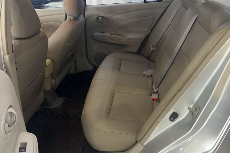 Used Nissan Sunny 2015 1.5XE CVT Master Edition Interior 2