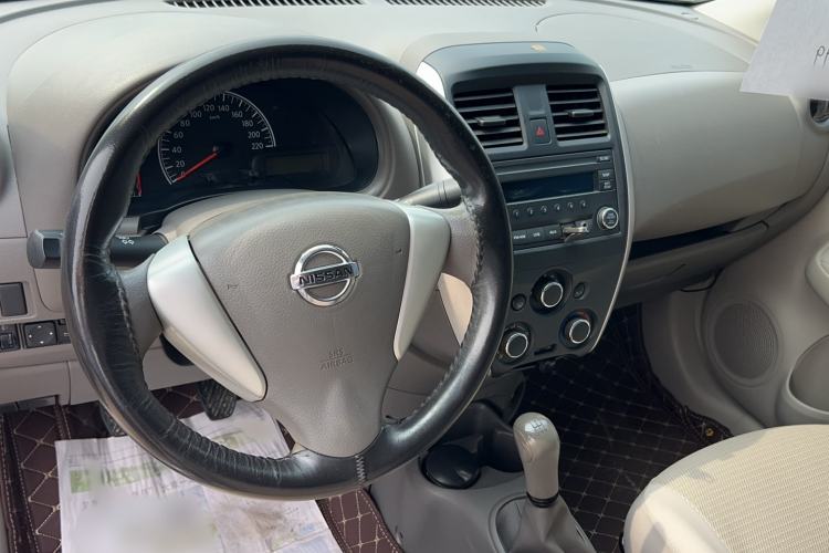 Used Nissan Sunny 2015 1.5XE Manual Elite Edition Interior 2