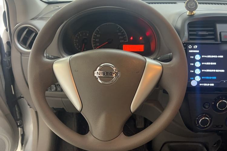 Used Nissan Sunny 2015 1.5XE CVT Master Edition Interior 5
