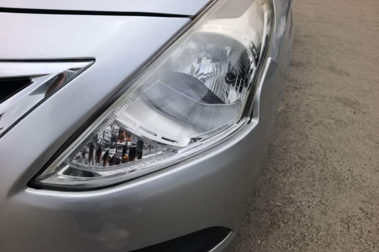 Used Nissan Sunny 2015 1.5XE Manual Comfort Edition Left Front Headlight
