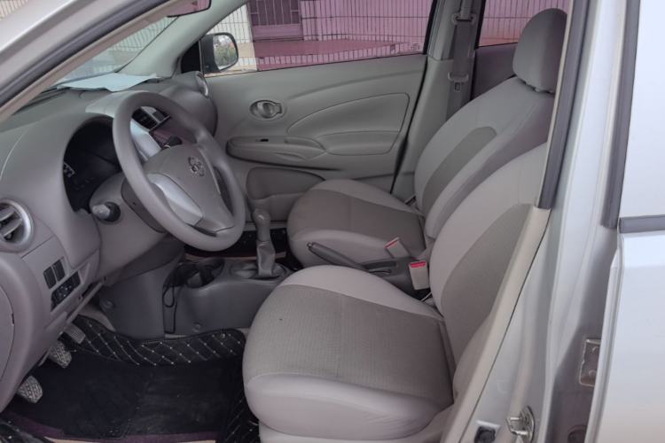 Used Nissan Sunny 2015 1.5XE Manual Master Edition Left Front Seat