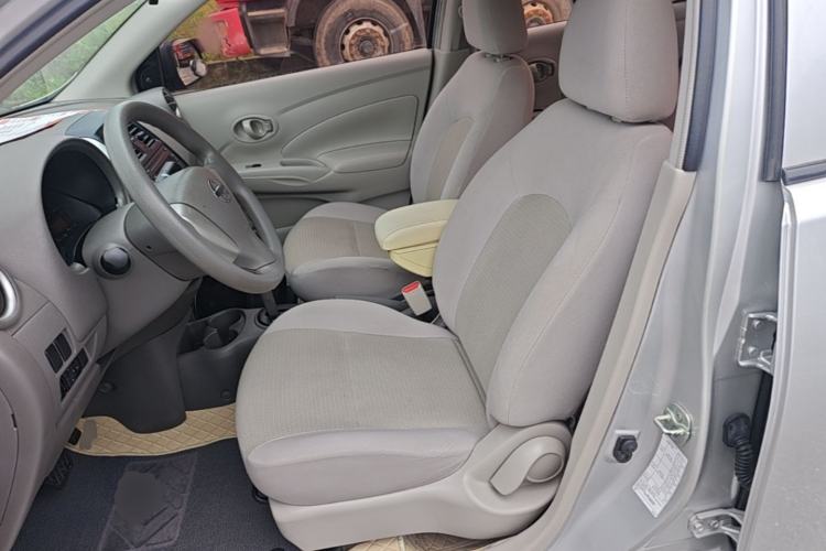 Used Nissan Sunny 2015 1.5XE CVT Master Edition Left Front Seat