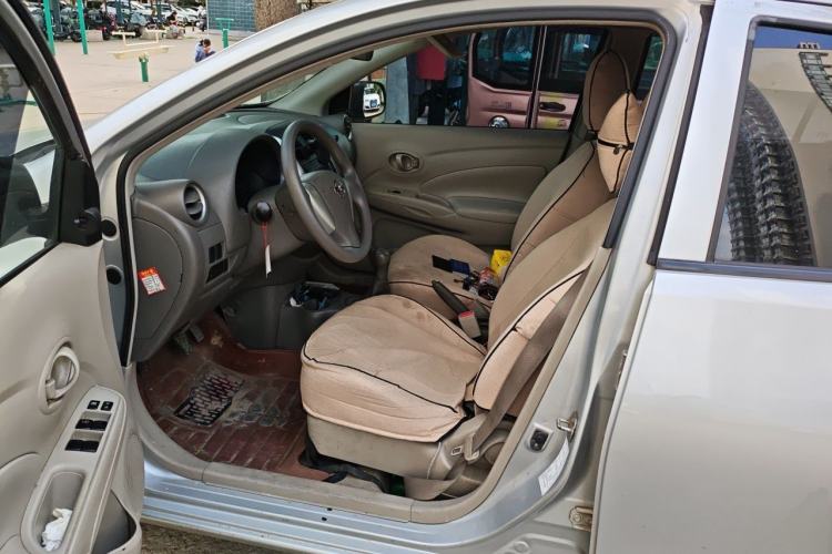 Used Nissan Sunny 2015 1.5XE Manual Comfort Edition Left Front Seat