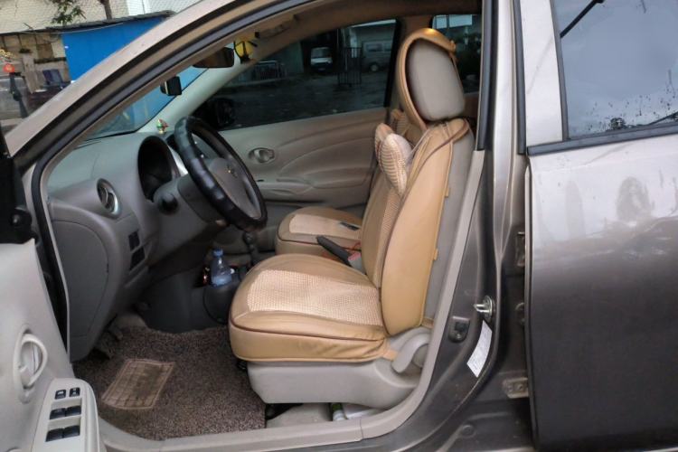 Used Nissan Sunny 2015 1.5XE CVT Comfort Edition Left Front Seat