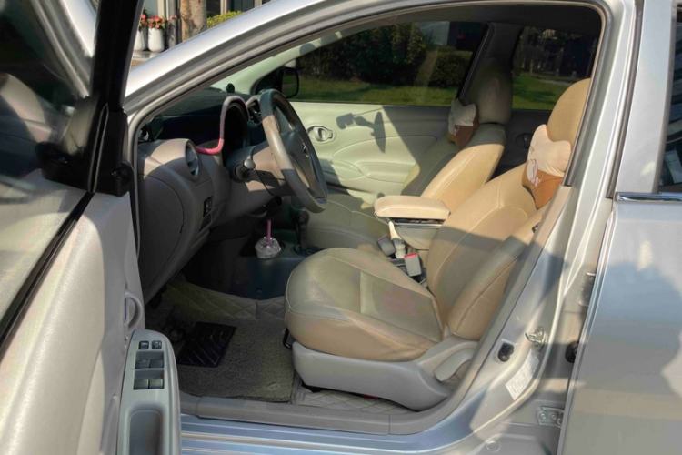 Used Nissan Sunny 2015 1.5XE CVT Comfort Edition Left Front Seat