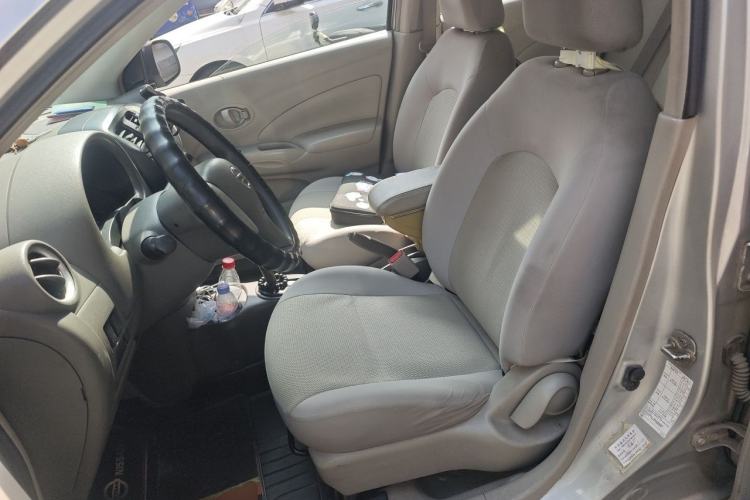 Used Nissan Sunny 2015 1.5XE CVT Elite Edition Left Front Seat